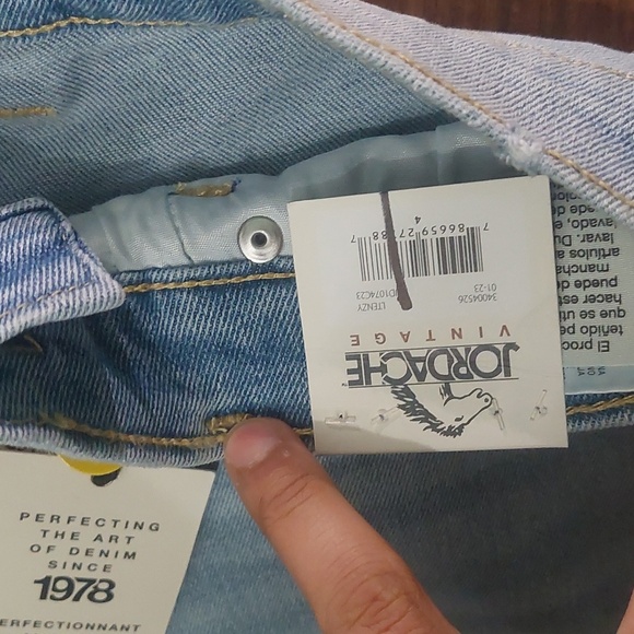 Jordache Jeans size 4 - Picture 4 of 4